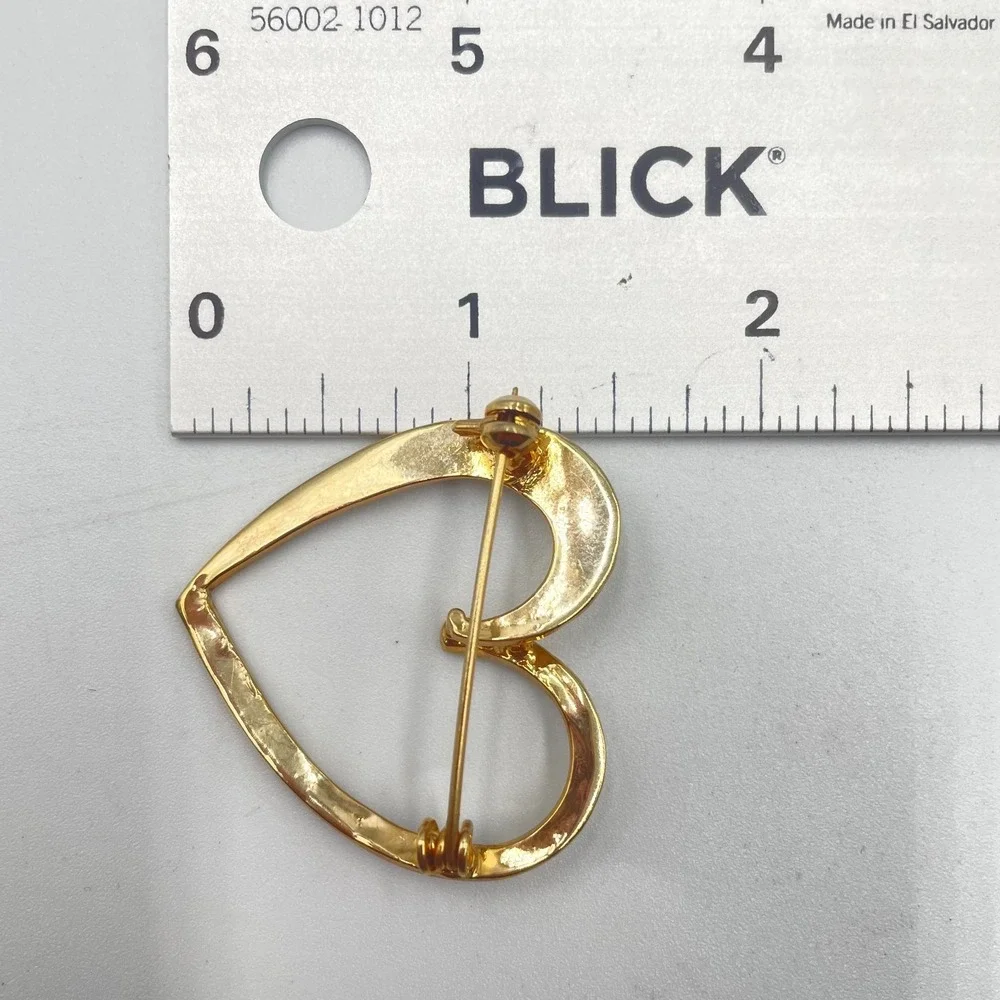 Vintage Y2K Gold Tone Rhinestone Open Heart Brooch Pin Romantic Retro Style